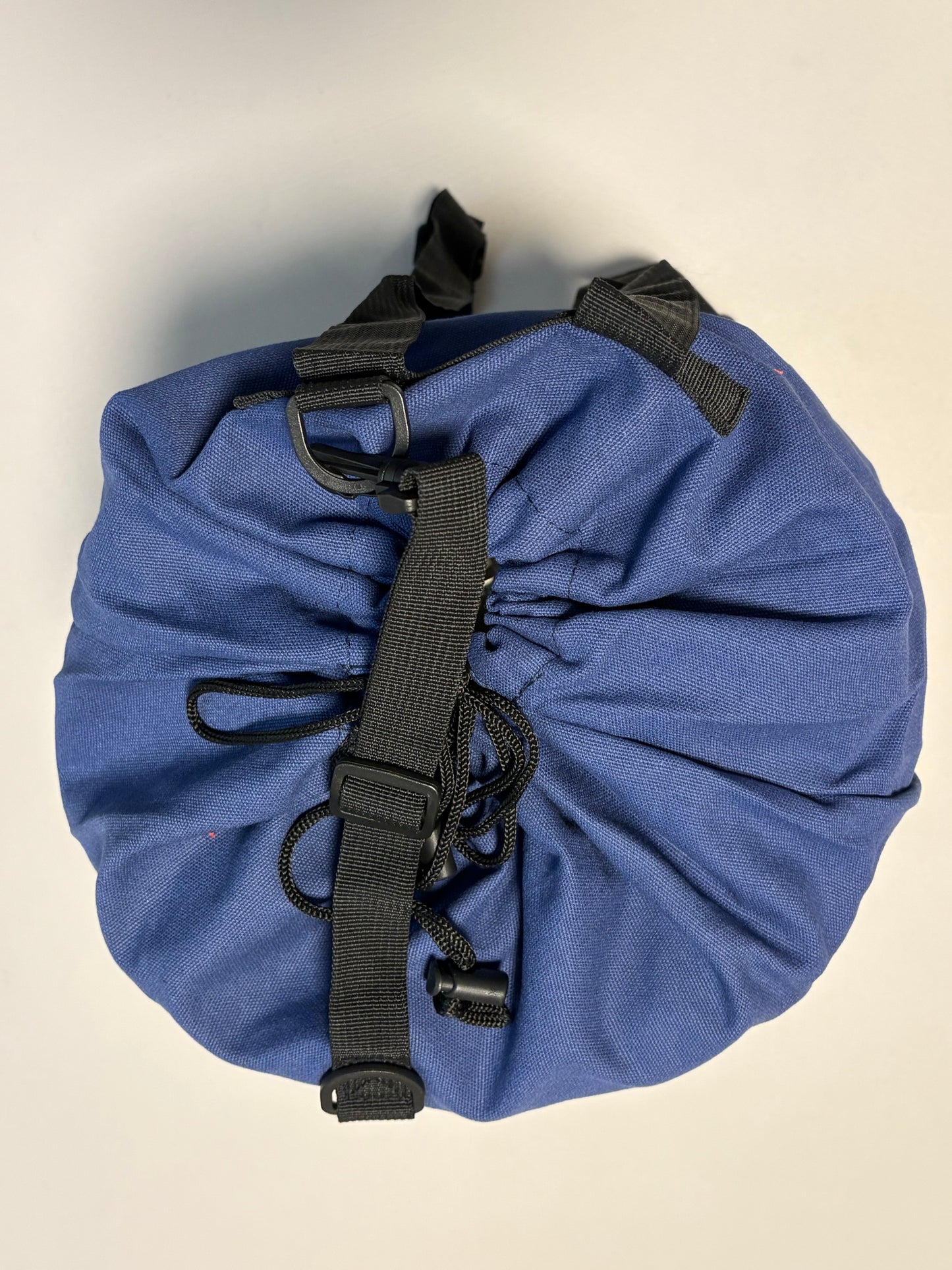 Sportsack oder Seesack mit seiner separaten Nasszone